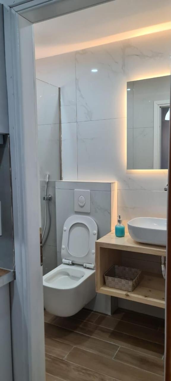 Apart-Hotel Llazari Himarë Værelse billede