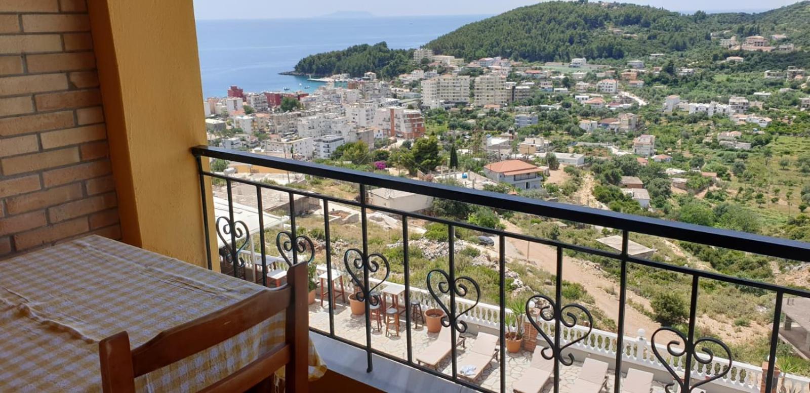 Apart-Hotel Llazari Himarë Eksteriør billede